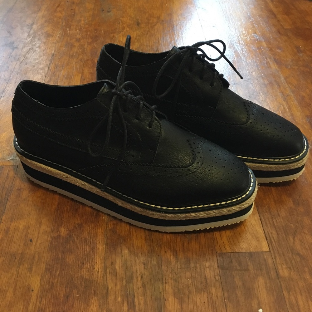 Black creepers